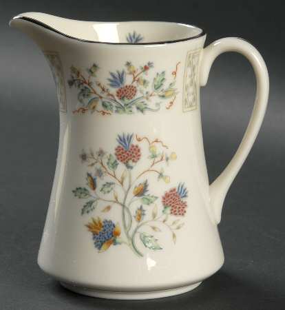 Beau Jardin Creamer