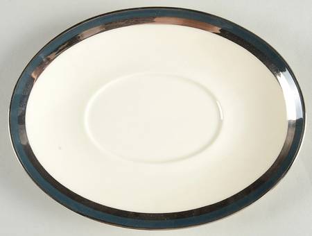 Black Contessa Underplate for Gravy Boat by Gorham