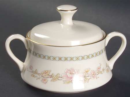 Camellia Sugar Bowl & Lid