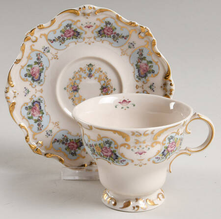 Chateau Chantilly Footed Cup & Saucer Set