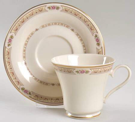 Chapel Hill Footed Cup & Saucer Set
