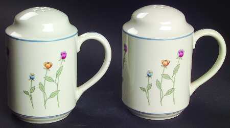 Country Flowers Cream Oversized Salt & Pepper Set