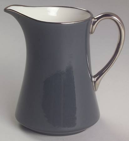 Contessa Black Creamer by Gorham