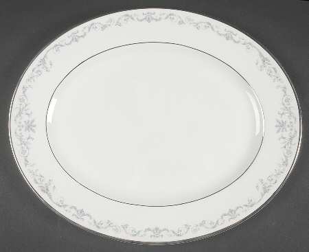 Della Regina 13" Oval Serving Platter
