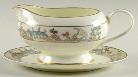 East Wind (Gold) Gravy Boat & Underplate
