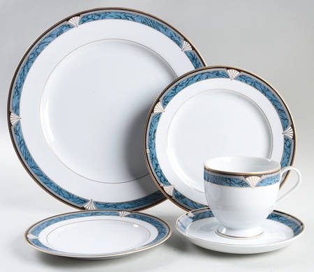 Edgemont Gold 5 Piece Place Setting