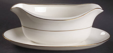 Elegance Gold Gravy Boat with Attached Underplate