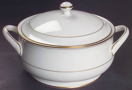 Elegance Gold Round Covered Vegetable