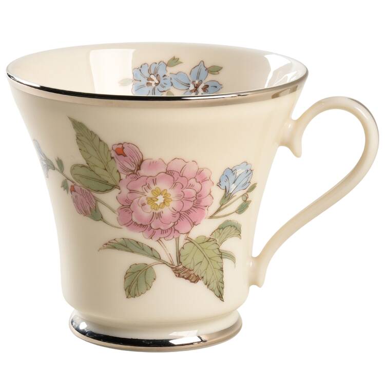 Fairmeadows Footed Cup