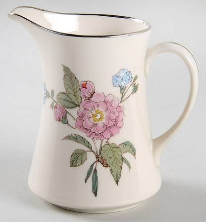 Fairmeadows Creamer