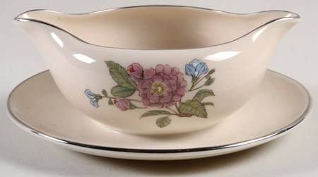 Fairmeadows Gravy Boat with Attached Underplate by Gorham