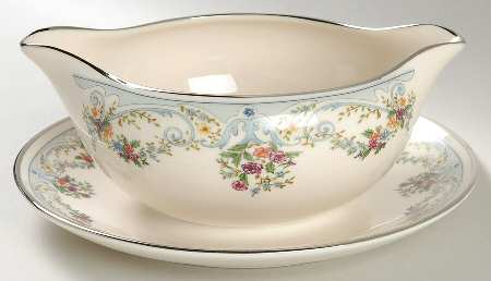 Fleur De France Gravy Boat with Attached Underplate