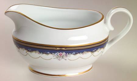 Golden Ribbon Edge Gravy Boat