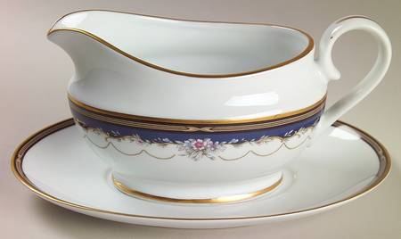 Golden Ribbon Edge Gravy Boat & Underplate