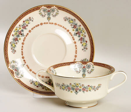 Grande Motif Footed Cream Soup Bowl & Saucer Set