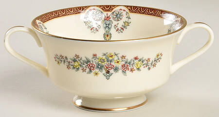 Grande Motif Footed Cream Soup Bowl