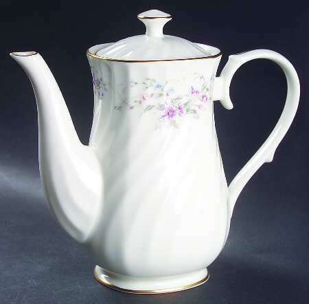 Jolie Coffee Pot & Lid