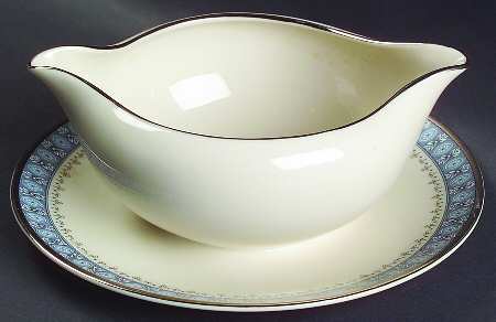 Kingsbury Gravy Boat with Attached Underplate by Gorham