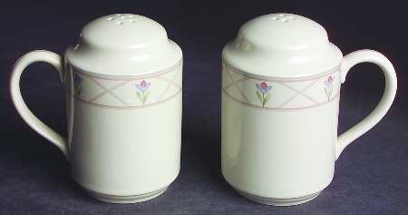 Lindsay Oversized Salt & Pepper Set
