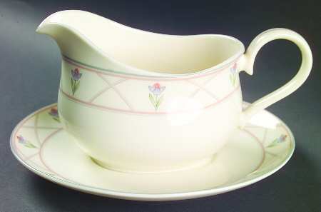 Lindsay Gravy Boat & Underplate