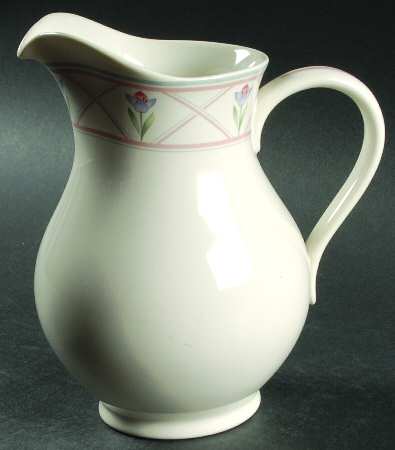 Lindsay 24 Oz Pitcher
