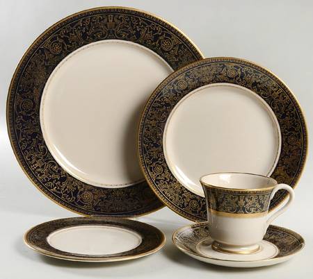 Lorenzo De Medici (Cobalt with Gold) 5 Piece Place Setting