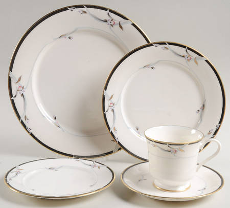 Manhattan 5 Piece Place Setting