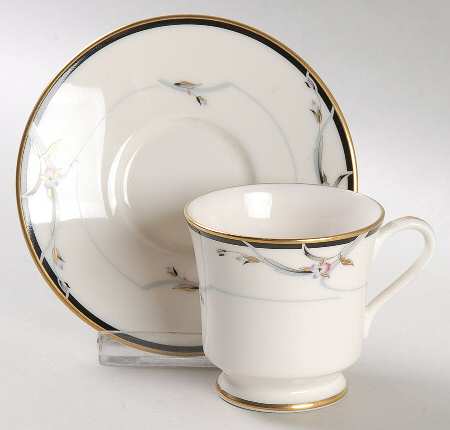 Manhattan Footed Demitasse Cup & Saucer Set