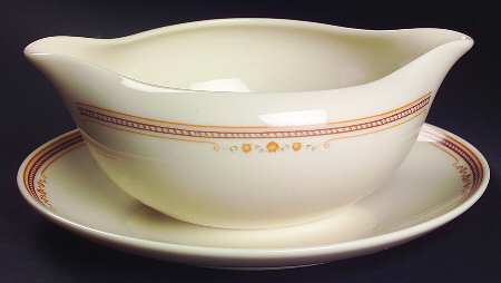 Newport Gravy Boat with Attached Underplate