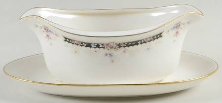 Nocturne Gravy Boat with Attached Underplate