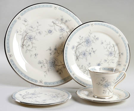 Peonies 5 Piece Place Setting by Gorham
