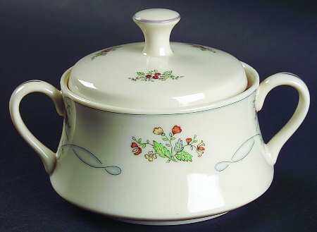 Ribbon Edge Sugar Bowl & Lid