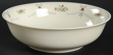 Ribbon Edge 8" Round Vegetable Bowl