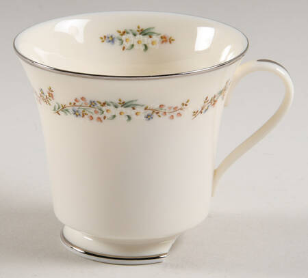 Rondelle Footed Cup