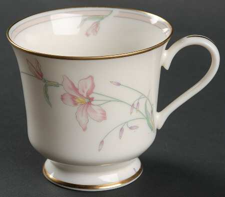 Silk Petal Footed Cup