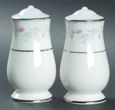 Snow Rose Salt & Pepper Set