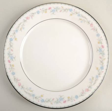 Snow Rose Salad Plate