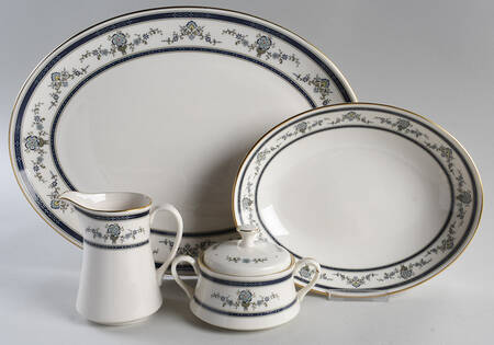 Spring Laurel 5 Piece Hostess Set
