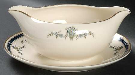 Spring Laurel Gravy Boat with Attached Underplate by Gorham