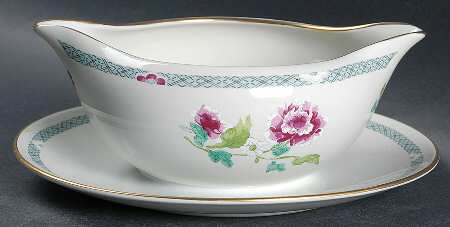 Town Garden Gravy Boat with Attached Underplate