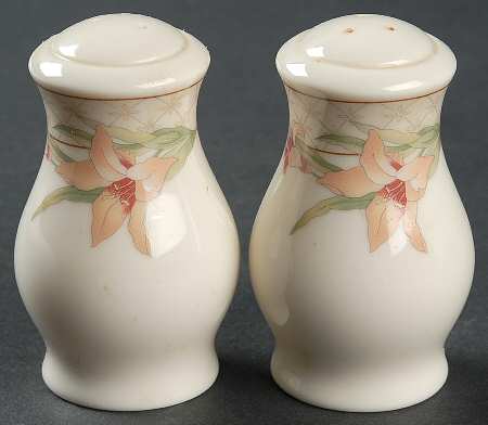 Trapunto Salt & Pepper Set