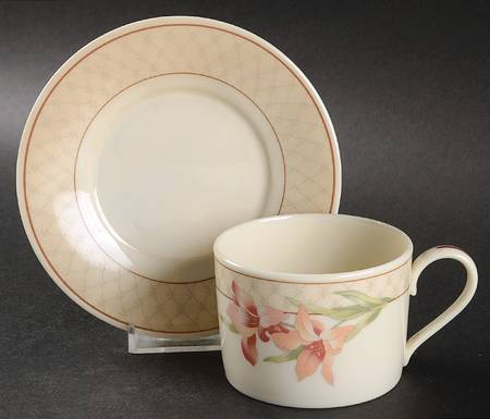 Trapunto Flat Cup & Saucer Set by Gorham
