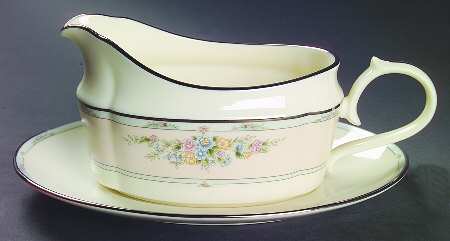 Weddington Gravy Boat & Underplate