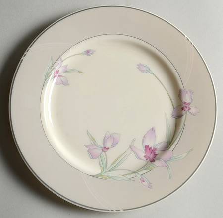 Wine Blossoms Salad Plate