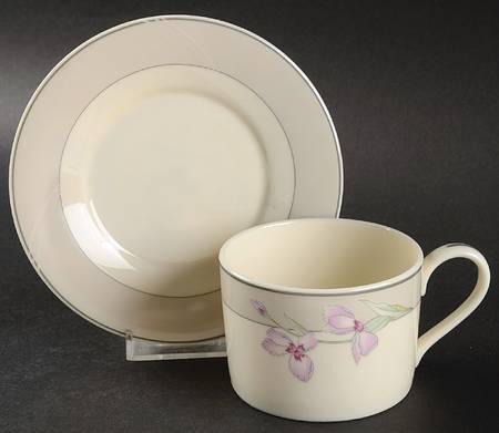 Wine Blossoms Flat Cup & Saucer Set