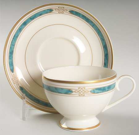 Winfield Footed Cup & Saucer Set