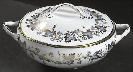 Cambridge (Blue & Gold) Round Covered Vegetable