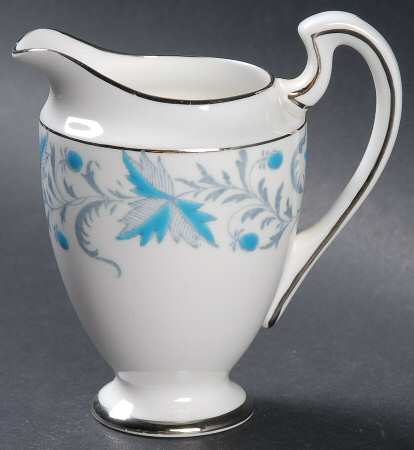 Debutante (Platinum Trim) Mini Creamer