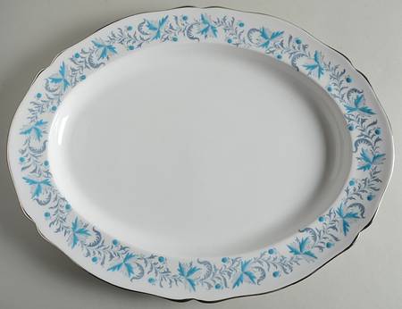 Debutante (Platinum Trim) 17" Oval Serving Platter