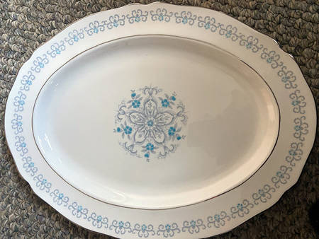 Mildred Louise 14" Oval Serving Platter